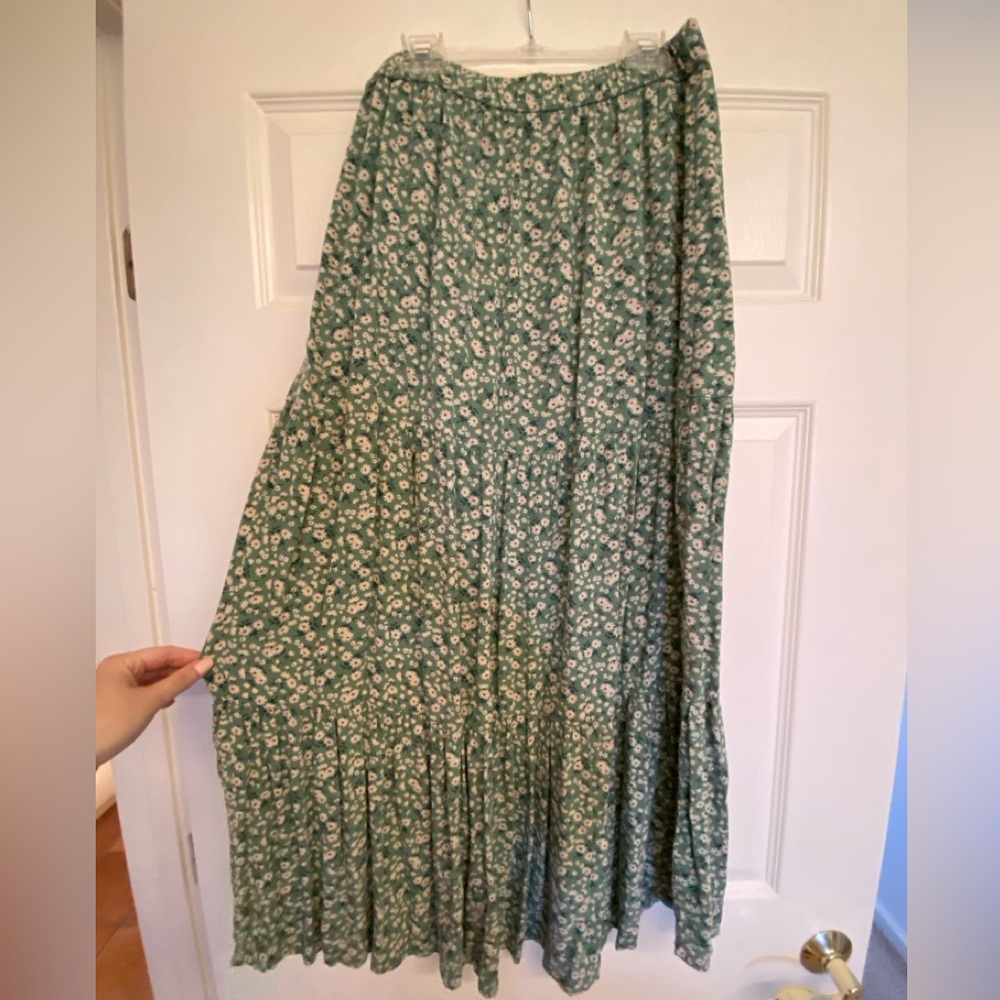 American Eagle Floral Maxi Skirt